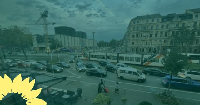 Stau am Friedrichsring/Nationaltheater